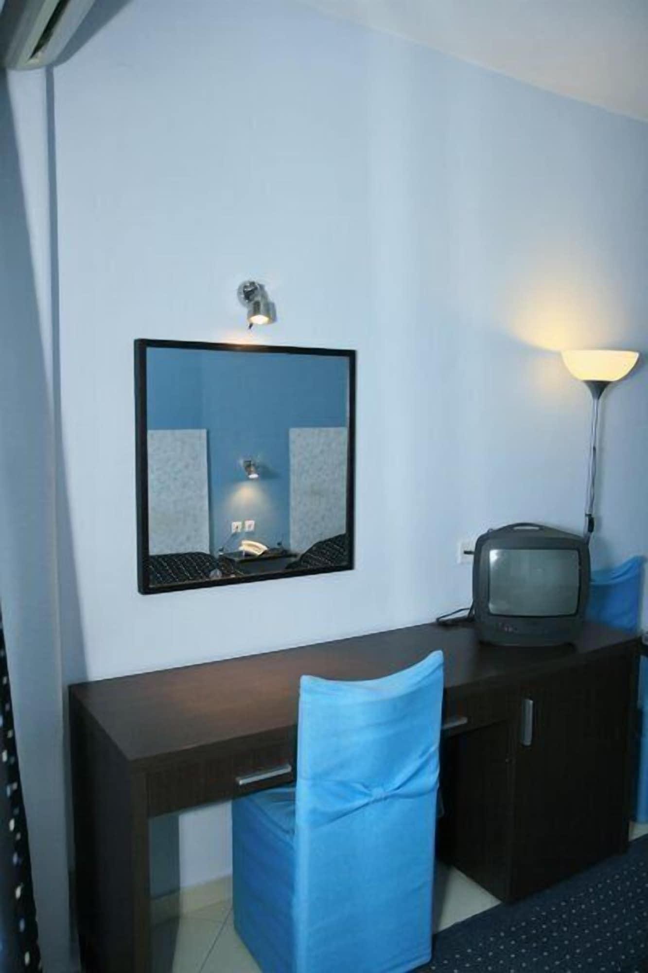 Assembly Hotel Anchialos エクステリア 写真